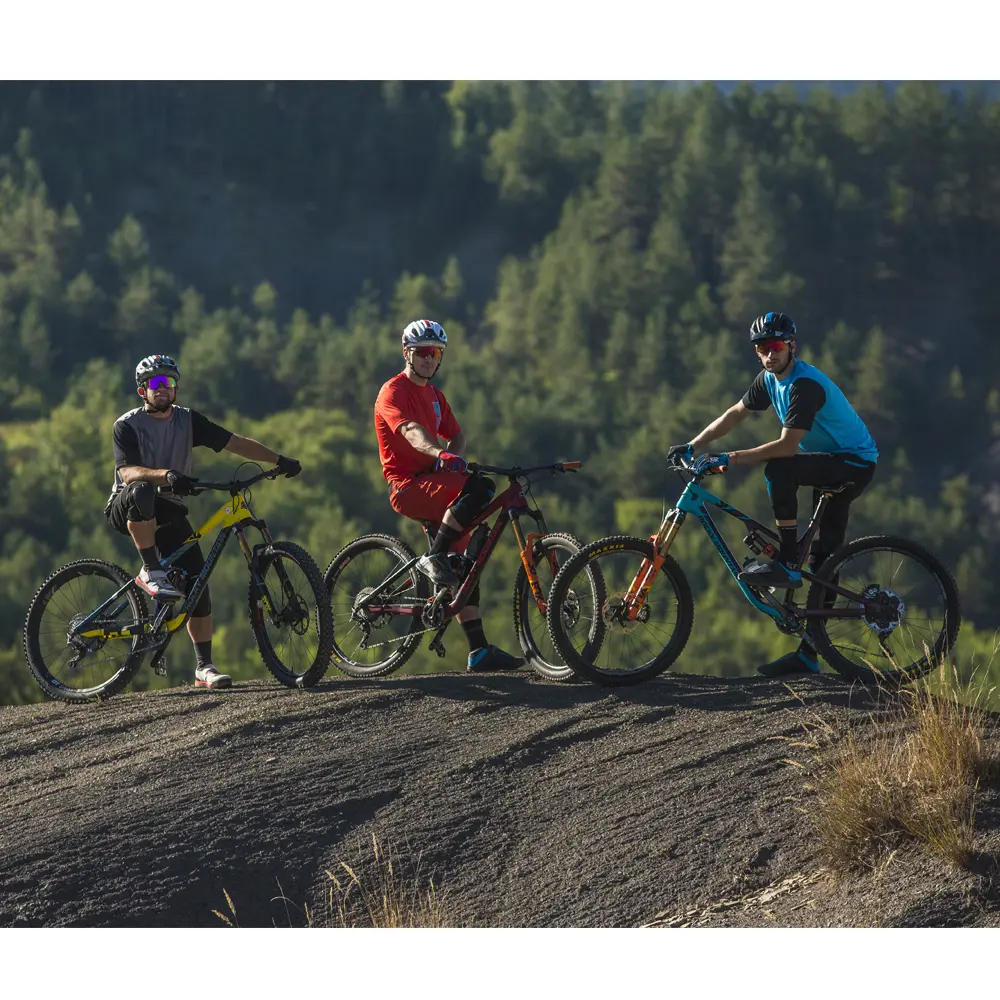 Шолом Urge TrailHead Чорний L / XL, 58-62см