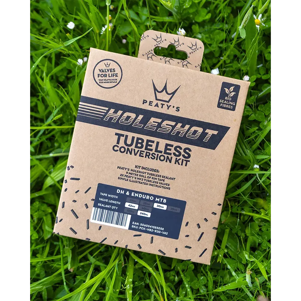 Набор для бескамерки Peaty's Holeshot Tubeless Conversion Kit, Enduro / DH, 30mm лента / 42mm ниппели / 240ml герметик