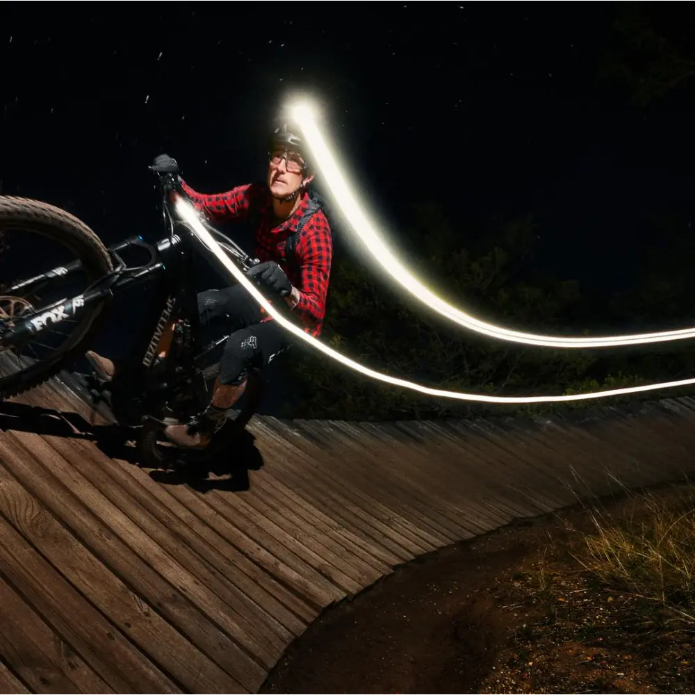 Фара Knog Blinder E 2300