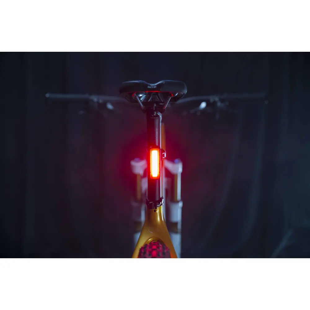 Мигалка задня Knog Blinder Mob V Mr Chips 44 Lumens Black